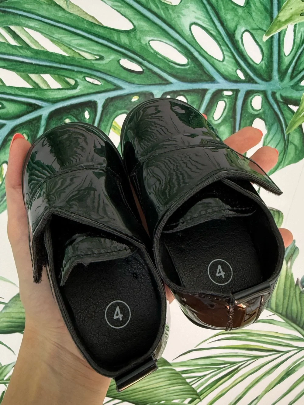 SIZE 4 BABY TUXEDO SHOES